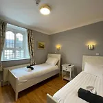 Riverside Гостевой дом 2*